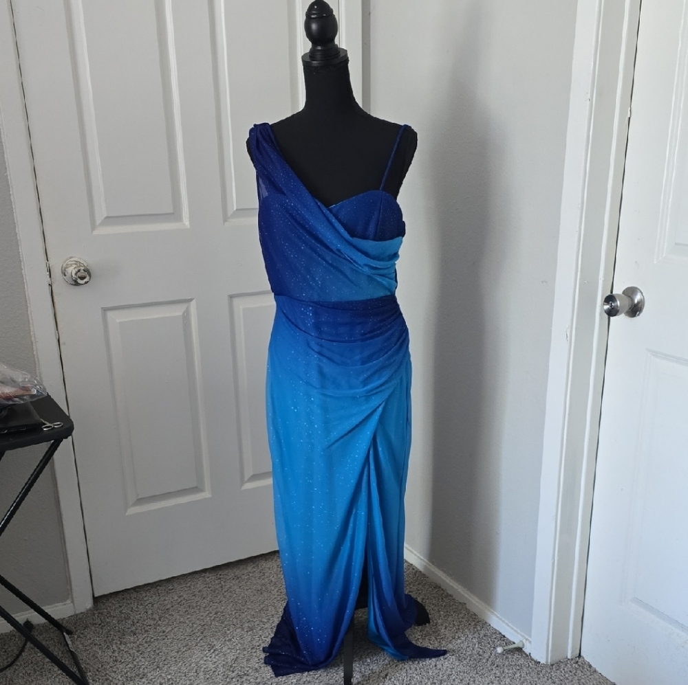 One Shoulder Gradient Blue Dress